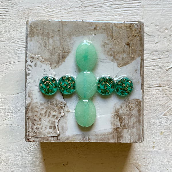 resin stone cross (oval mint green)