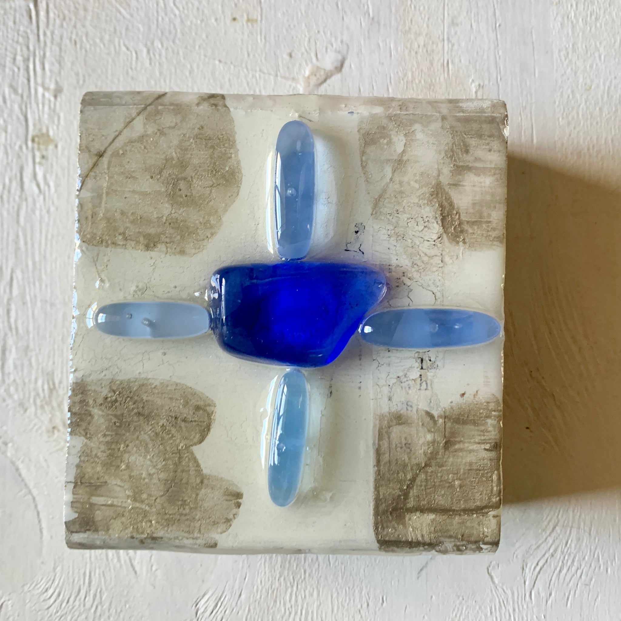 resin stone cross (blue)